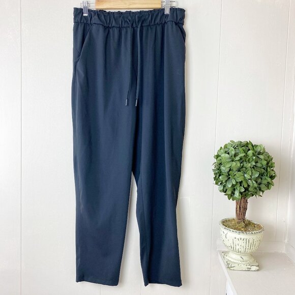 lululemon athletica Pants - Lululemon Black Keep Moving Pant 7/8 High-Rise Size 10